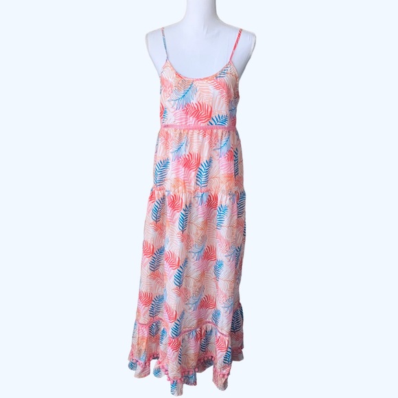 AMERICA & BEYOND BEACH SWIMSUIT COVERUP - Picture 5 of 14